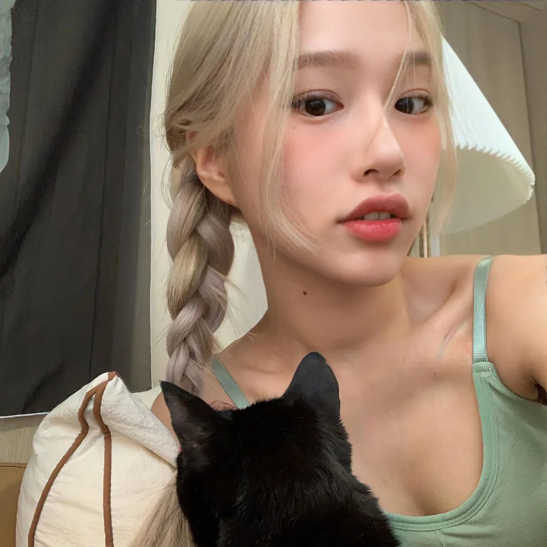 彩色中的黑白